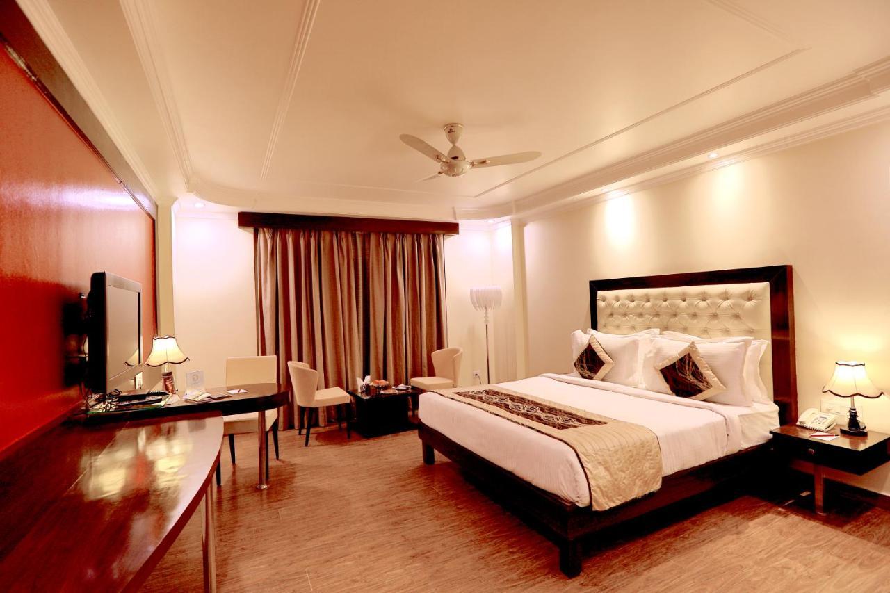The Fern Residency Haridwar Hotel Exterior photo